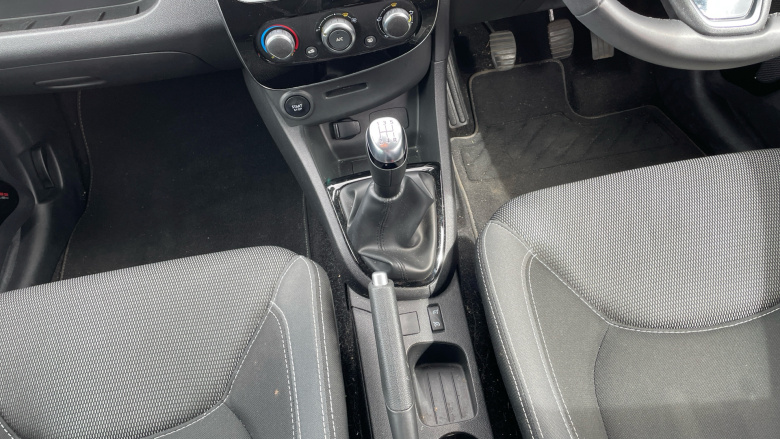 Renault Clio 0.9 TCE 75 Iconic 5dr Petrol Hatchback